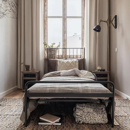 Orient Desert Apartment